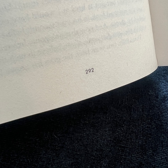 Book: NEVER LIE by FREIDA McFADDEN bestselling novel, thriller mystery book - Picture 4 of 4